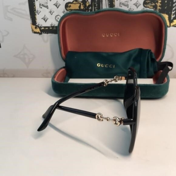 New Authentic Gucci GG0890SA 001 Black Oversized Sunglasses - Picture 5 of 13